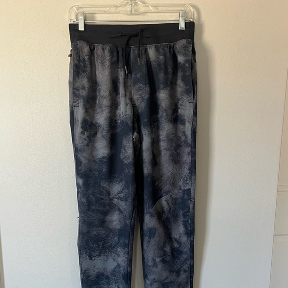 Under Armour Sweatpants Hunting Women's Small Camouflage Joggers Black Brown - Picture 1 of 7